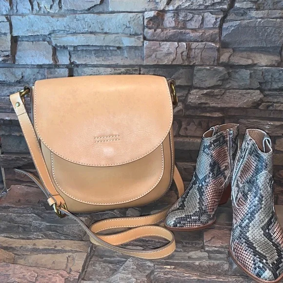 💛🤎Frye Harness Saddle Leather Saddle Crossbody Bag $428 - Picture 3 of 14